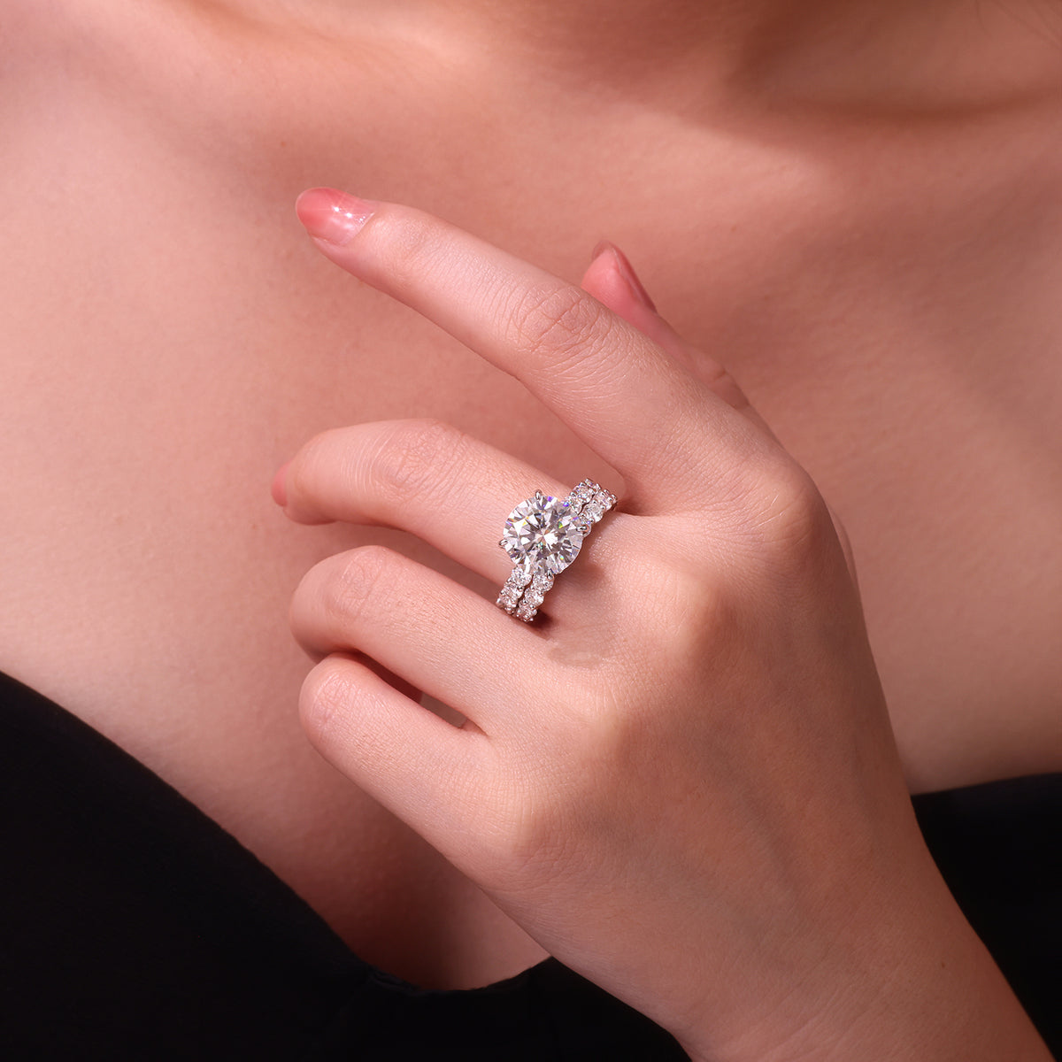 Time Vow - A Wedding Ring Set With Top-quality 5-carat Moissanite S925 Silver And Platinum-plated Diamond. The Ring Can Be Inspected With A Diamond Pen